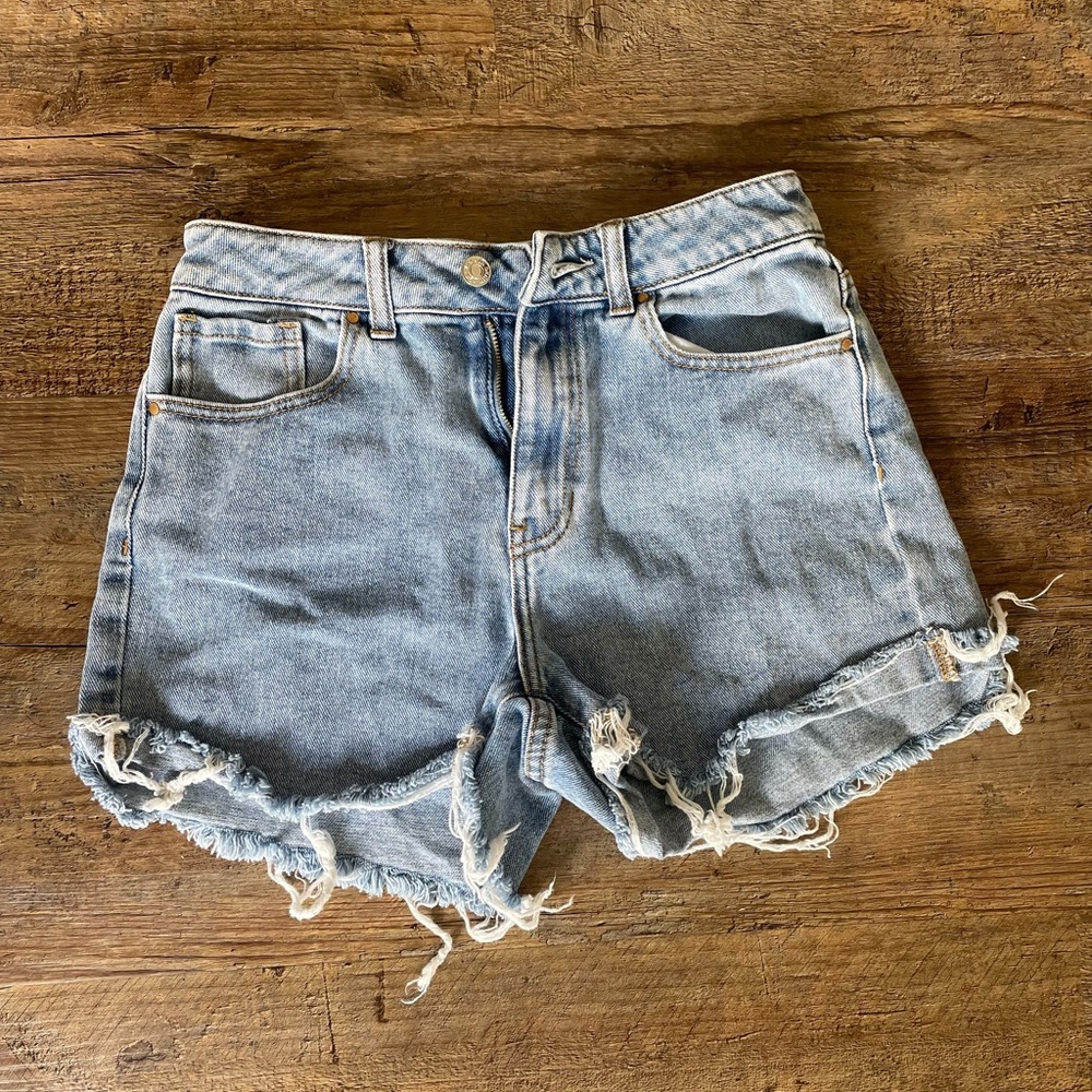 Mom Jean shorts by PacSun. SIZE: 25